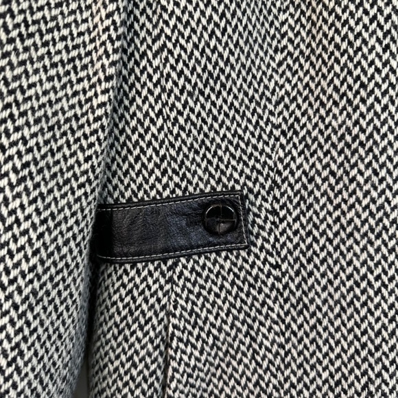 Talbots Coat/Blazer Wool Herringbone Womens 12 Pockets Leather Collar Academia - Picture 6 of 16